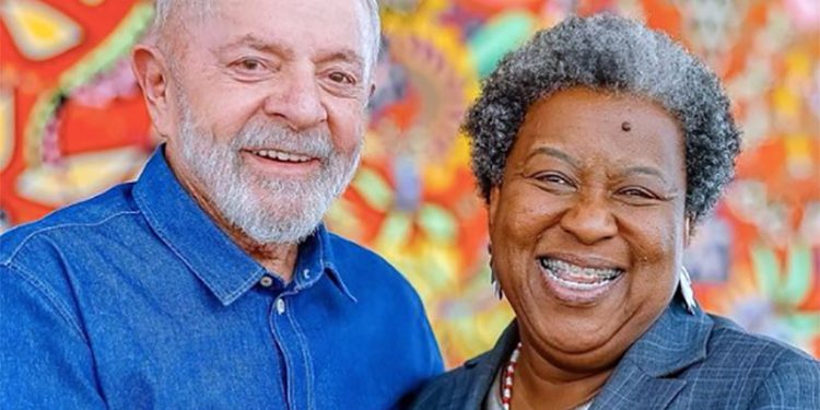 Nova ministra de Lula enfrenta acusações de irregularidades