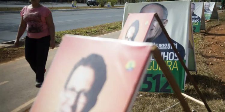 Justiça Eleitoral recebe avalanche de denúncias sobre propaganda irregular