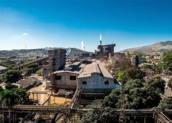 Aperam South America completa 80 anos