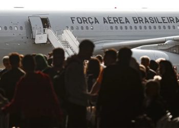 Governo resgata 674 brasileiros e familiares do Líbano em uma semana