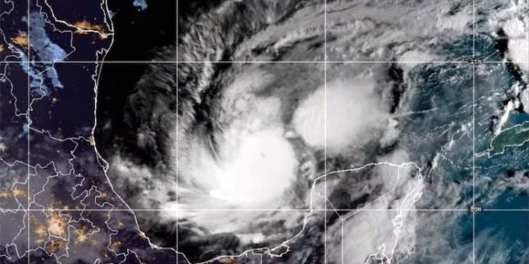 Furacão Milton se aproxima da Flórida com força devastadora