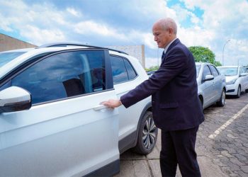 Idosos e PCDs podem emitir credencial de estacionamento via aplicativo