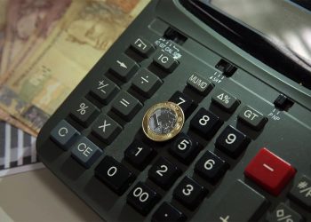 Alta da inflação pressiona Banco Central a elevar juros
