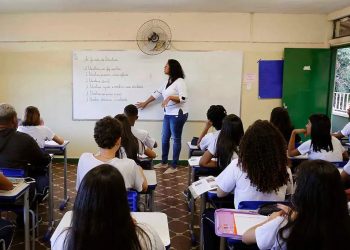Educação abre processo seletivo para contratação temporária para a rede estadual