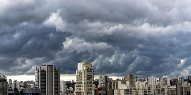 Chuva traz alívio após meses de calor extremo no Sudeste