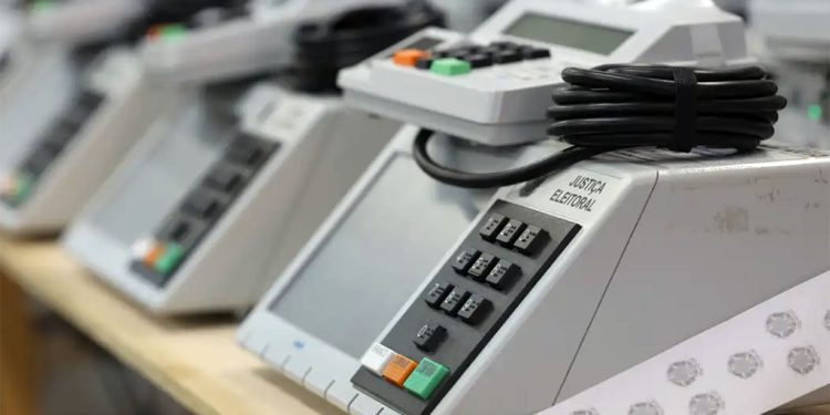 Oito em cada 10 prefeitos que tentaram reeleição sairam vitoriosos