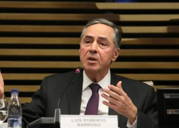 Barroso diz que excesso de judicialização é característica do Brasil