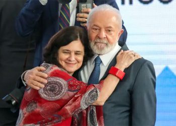 Desperdício recorde de vacinas no governo Lula causa prejuízo bilionário