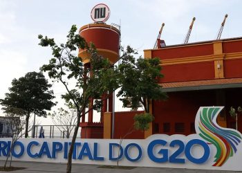 Carro oficial da Presidência é roubado durante G20 no Rio