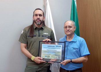 Gerente do Parque Estadual do Rio Doce recebe Comenda “Amigo da FGPA”