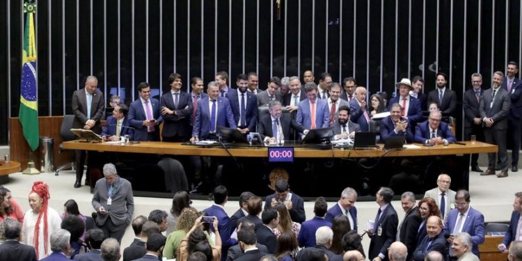 Reforma tributária: regulamentação permite recolher tributos na hora da compra