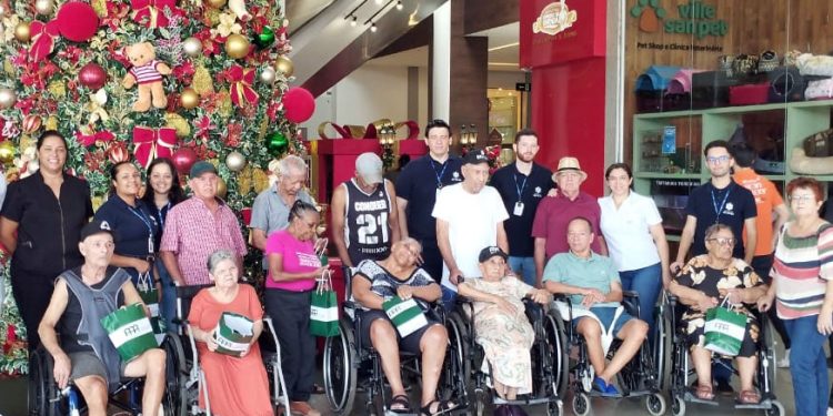 Shopping Vale do Aço promove ação solidária para idosos do Lar Paulo de Tarso