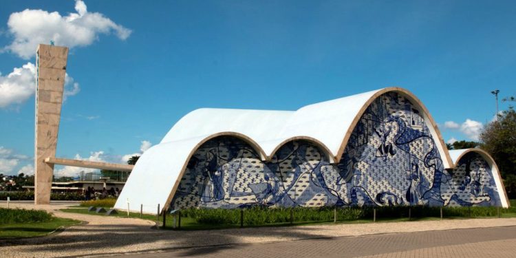 A genialidade de Oscar Niemeyer: sete obras icônicas para celebrar o Dia do Arquiteto