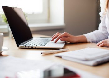 Recibos de saúde serão emitidos exclusivamente na Receita Federal em 2025