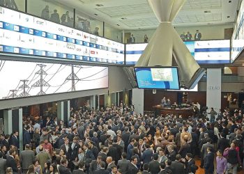 Investidores estrangeiros retiram R$ 24,2 bilhões da B3 em 2024