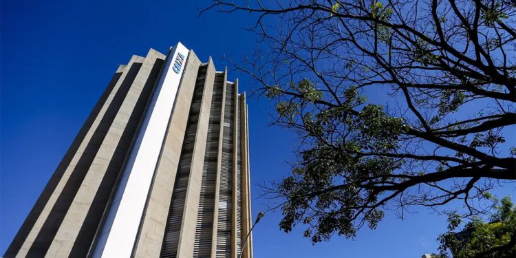 Caixa eleva juros de financiamentos imobiliários após alta da Selic