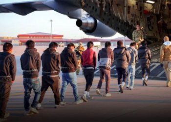 PF diz que uso de algemas em deportados é praxe do governo norte-americano