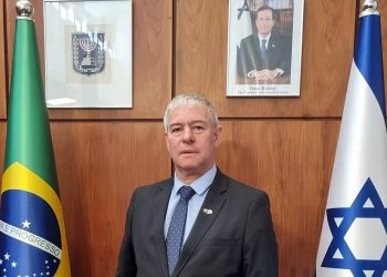 Embaixador de Israel presta solidariedade a Ipatinga e oferece ajuda humanitária