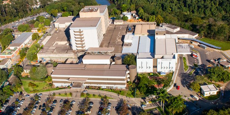 Fundação São Francisco Xavier abre vagas com benefícios atraentes