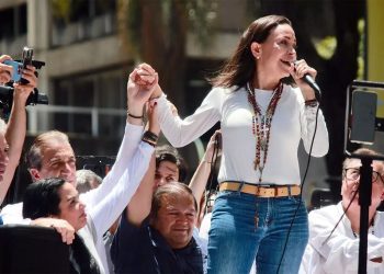 Tensão aumenta na Venezuela com protestos contra posse de Maduro
