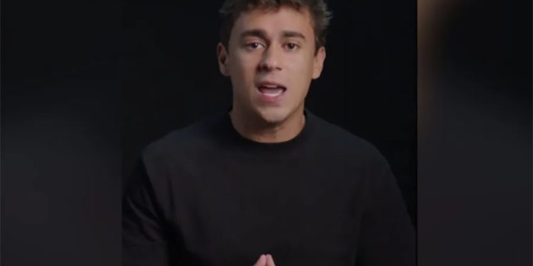Nikolas Day: um garoto derrubando o arbítrio