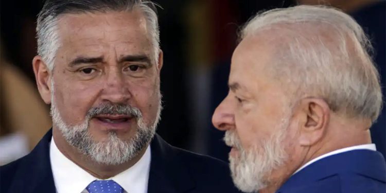 Paulo Pimenta deixa Secom e Sidônio Palmeira assume comando