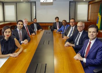 Copom aponta para aumento da Selic em 1 ponto em março