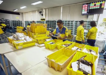 Crise financeira nos Correios afeta pagamento de funcionários
