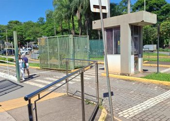 Hospital Márcio Cunha realiza obras no estacionamento principal