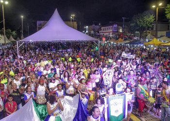Mexa-se Folia o pré-Carnaval de Fabriciano com saúde e alegria