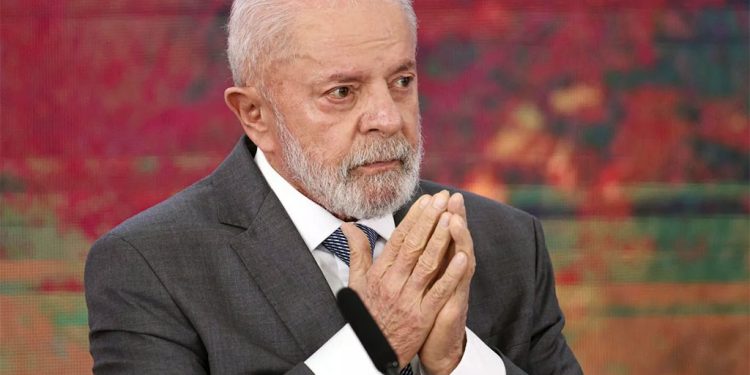 Pesquisa registra apenas 24% de aprovação ao governo Lula