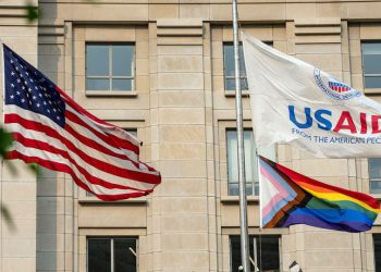 Donald Trump defende fechamento da USAID