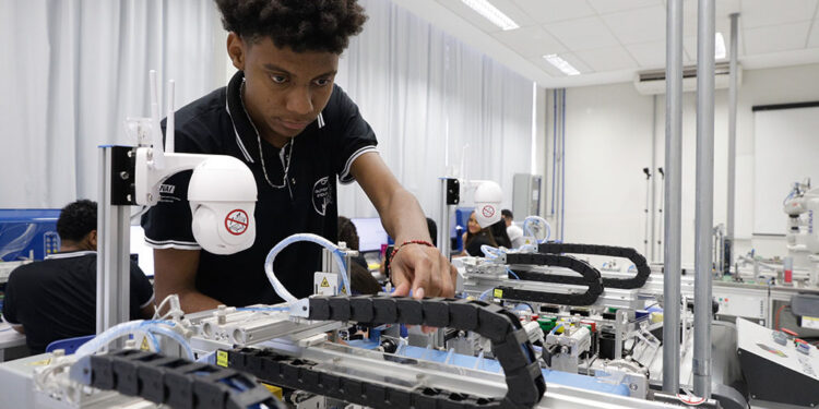 Inscrições para vagas residuais da 5ª edição do Trilhas de Futuro estão abertas