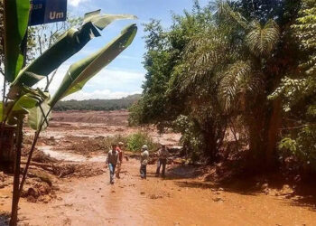 Vítimas de Brumadinho processam Vale e cobram MP sobre fim de benefício