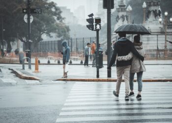 Inmet emite alerta de chuvas intensas em Minas Gerais