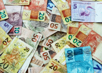 Governo antecipa 13º de aposentados do INSS para abril e maio