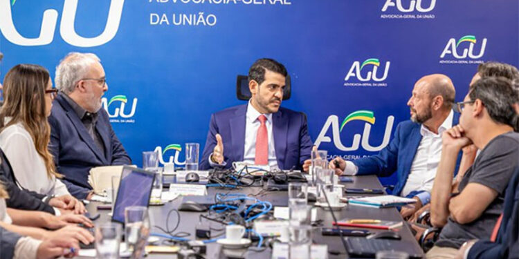 AGU e INSS adotam medidas para responsabilização das entidades envolvidas em fraude