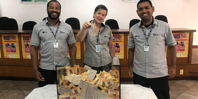 Primeiro sorteio da campanha Amor Premiado é realizado na sede da Aciapi-CDL