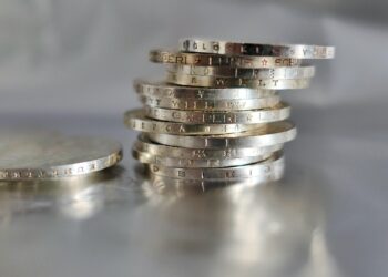 Compras e remessas internacionais ficam mais caras com novo IOF