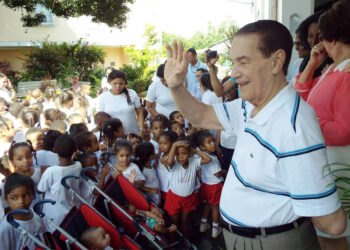 Divaldo Franco morre aos 98 anos e deixa legado de amor, espiritualidade e solidariedade
