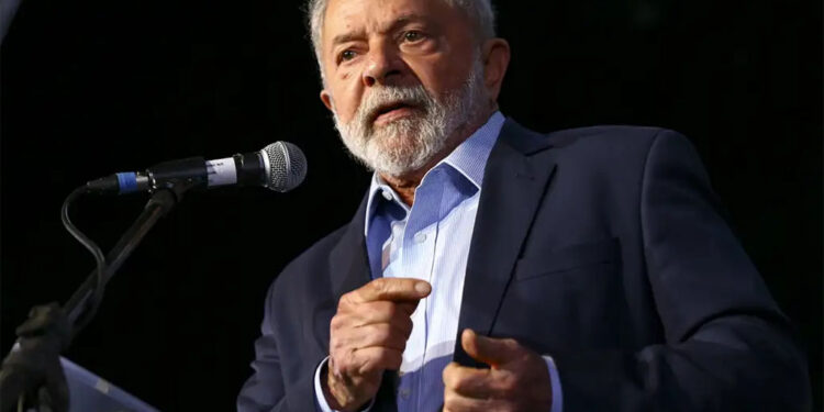 Presidente Lula passa mal e cancela agenda após tontura