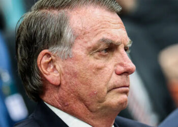 Bolsonaro rejeita exílio e diz que não vai sair do Brasil: “Me prendam”
