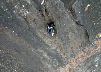 Brasileira que caiu em cratera de vulcão na Indonésia é encontrada morta