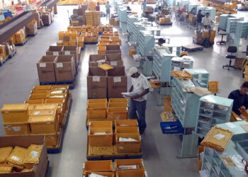 Correios anunciam plano de demissão para conter prejuízo bilionário