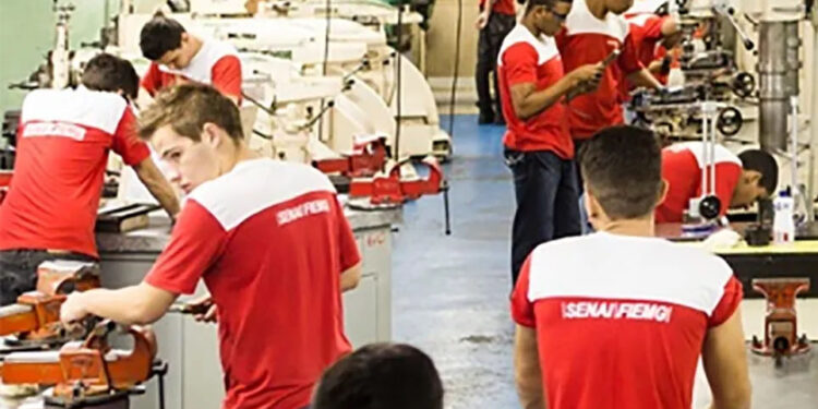 Senai abre inscrições para cursos gratuitos de aprendizagem industrial