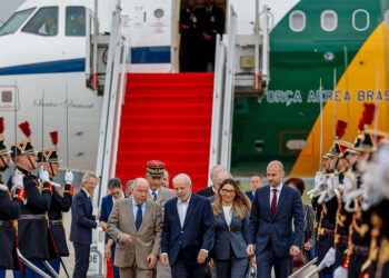 Comitiva de Lula se hospeda em hotéis de luxo na França com diárias de até R$ 36,5 mil