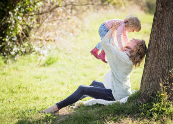 Número de filhos por mulher cai a mínima histórica no Brasil