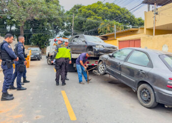 Operação em Ipatinga recolhe veículos abandonados em vias e áreas públicas