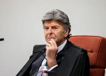 Ministro Fux contesta restrições impostas a Bolsonaro no STF