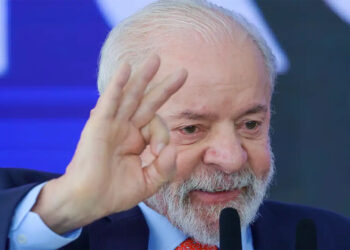 Lula envia recado ao Congresso após crise do IOF e diz que é “É preciso diminuir os privilégios”